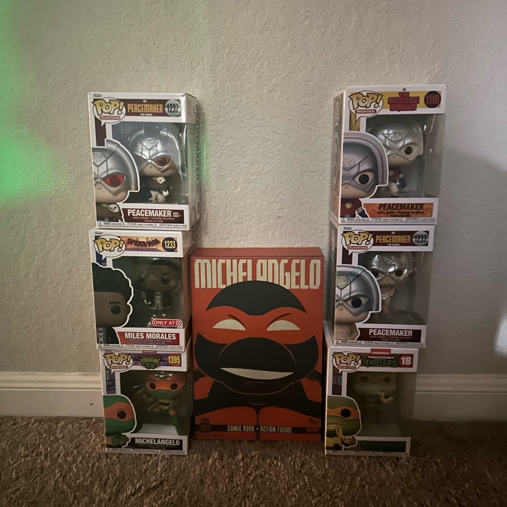 Funko POP! Mixed Figures Lot with Michelangelo Collectible